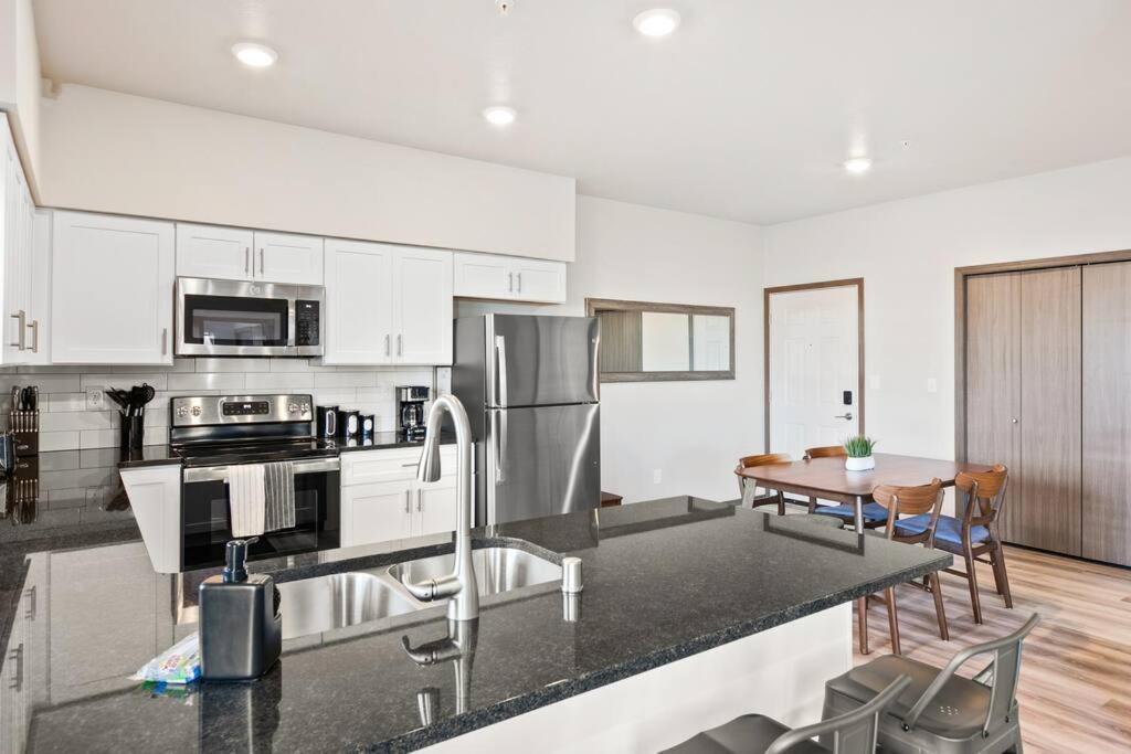 Ferienwohnung Brand New 2 Bd 2 Bth Near Dt And Perry District Spokane Exterior foto